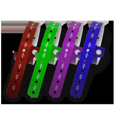Braccialetti personalizzati in PVC e vinile