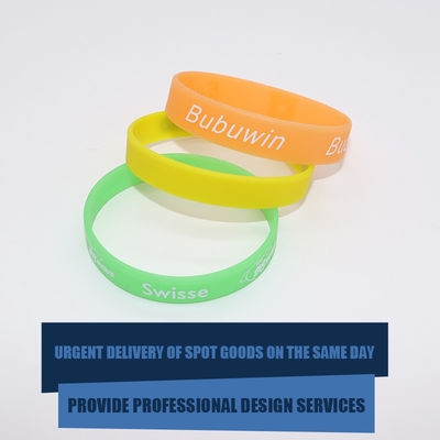 Braccialetti stampati a schermo in rilievo, braccialetti personalizzabili in silicone regalo