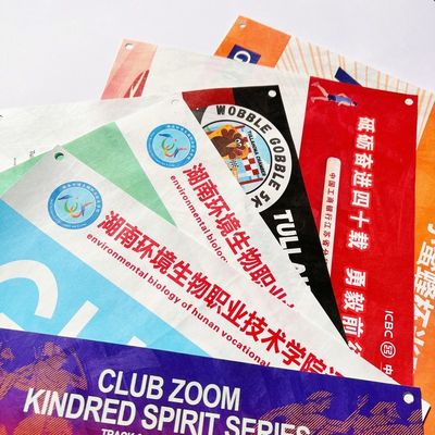 0.5 mm Spessore Numeri di identificazione della competizione con colore PANTONE personalizzato