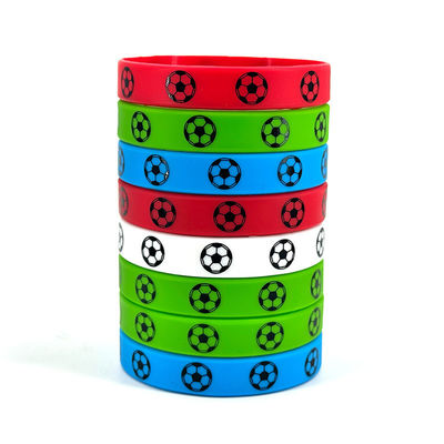 Braccialetti in silicone in rilievo Giochi di calcio su misura Giochi di calcio Souvenir Regalo Braccialetti in vari colori