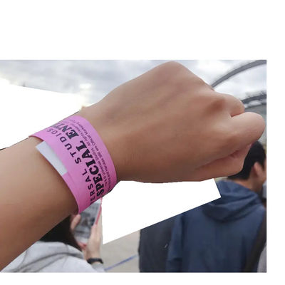 Braccialetti per eventi Tyvek personalizzati Numero codice a barre Impermeabile Evento Festa VIP Identificazione Ammissione Braccialetto di carta