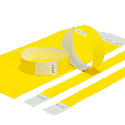Braccialetti personalizzati per eventi Tyvek con codice a barre numerato