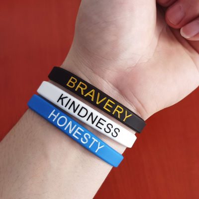 Braccialetti di silicone accattivanti Regali personalizzati per eventi commerciali e promozioni