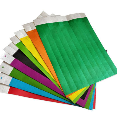 Stampa del logo su misura Braccialetti di carta Tyvek per eventi di festival in diversi colori Braccialetto di carta