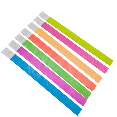 Braccialetti di carta Tyvek impermeabili e regolabili per la stampa personalizzata del logo del festival di eventi