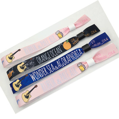 Braccialetti di tessuto tessuto regolabili OEM monouso accettato da un lato o da due lati stampato ideale per la promozione di eventi