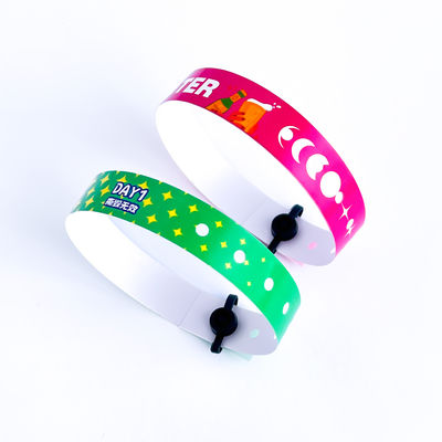 Braccialetto in PVC a colori per eventi con servizio personalizzato