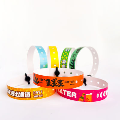 Braccialetti monouso in Pvc Fornitore resistente all' acqua Logo personalizzabile Testo Braccialetto per eventi